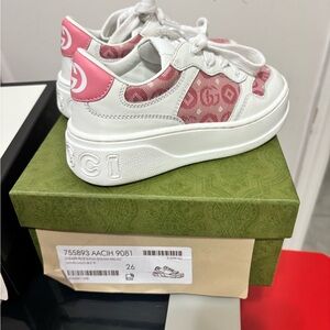 Gucci Kids Sneakers in White and Pink
